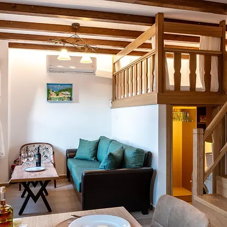 Archangel's Nest- Wings & Hideaway Апартаменты *