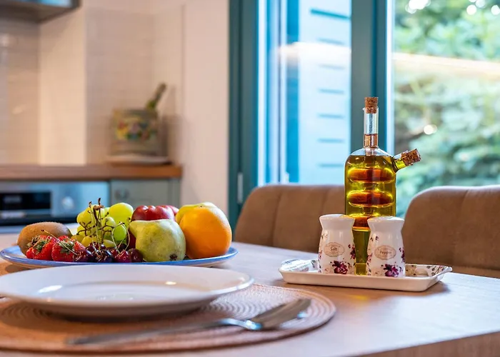 Archangel's Nest- Wings & Hideaway Daire Asfendiou