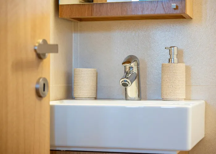 Archangel's Nest- Wings & Hideaway Asfendiou